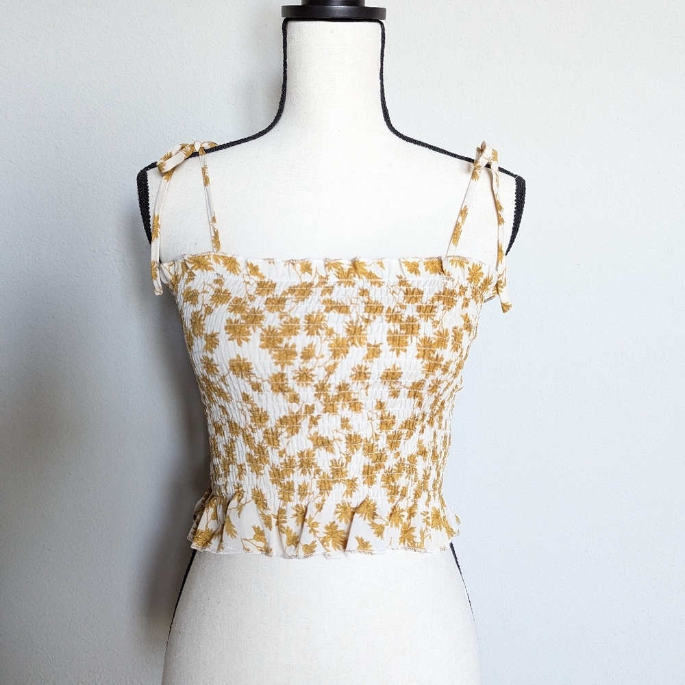 White and mustard yellow floral shirred flare crop tank top size L
